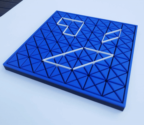 Steckfeld mit Diagonalen mit Linien